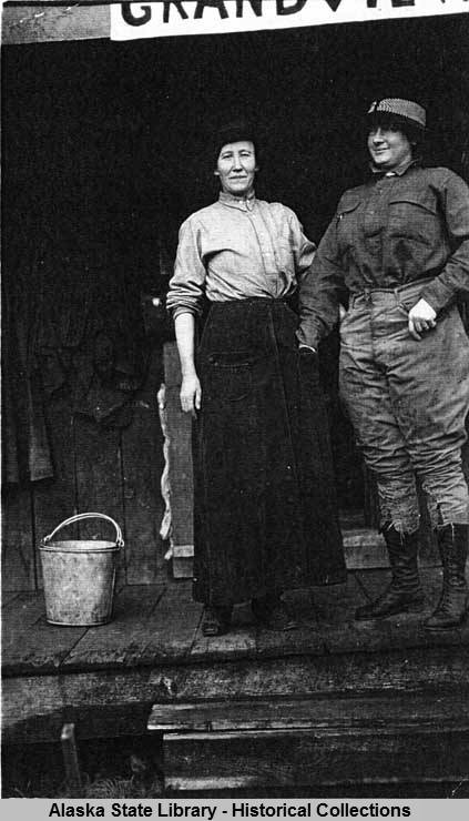 Nellie and a mannequin on the porch of the Grandview Road House in 1915